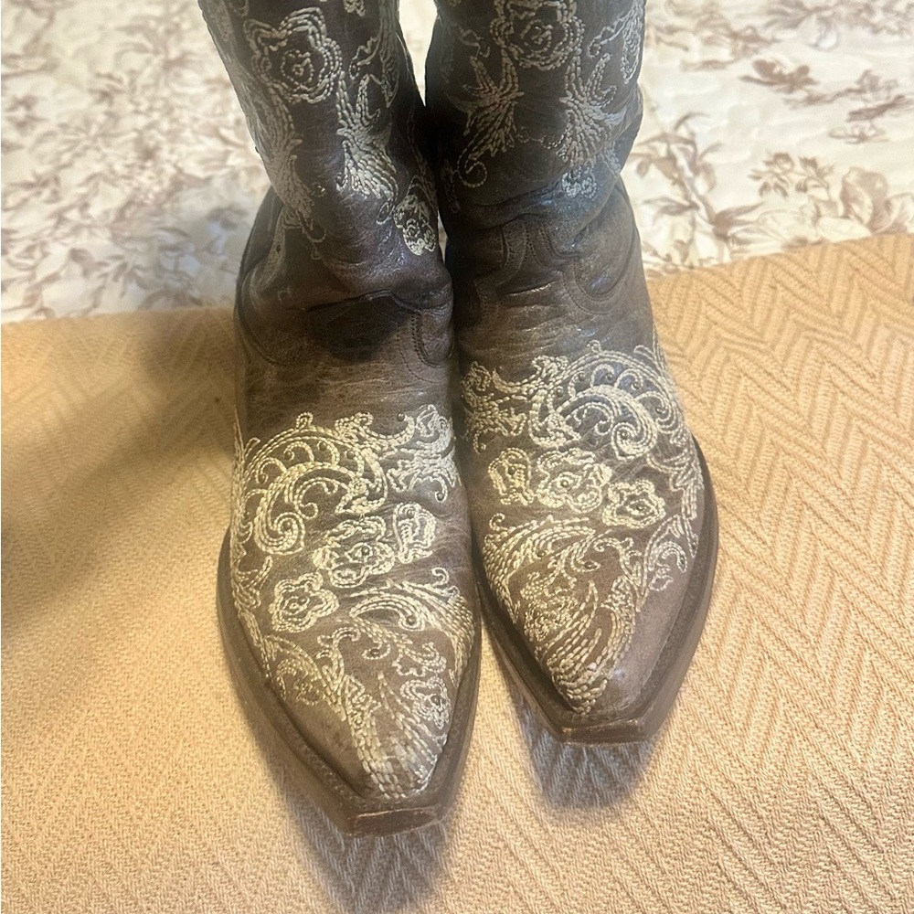 Corral Distressed Cowgirl Boots Embroidery 7.5 Western - Picture 2 of 5